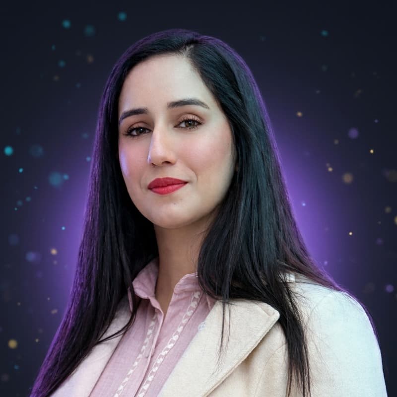 Hira Tahir — Head of Product